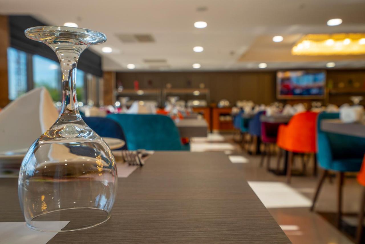 New Karaman Hotel ภายนอก รูปภาพ