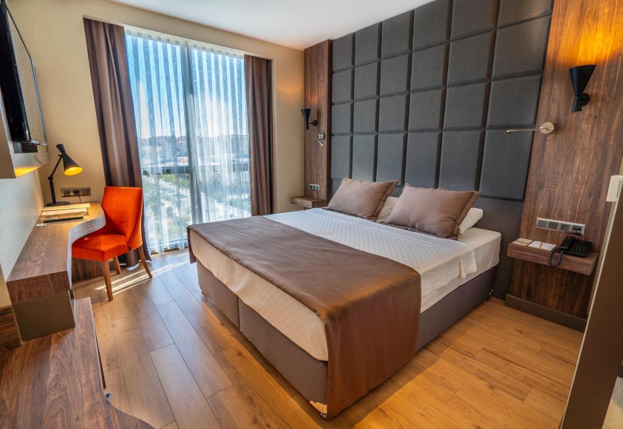 New Karaman Hotel ภายนอก รูปภาพ